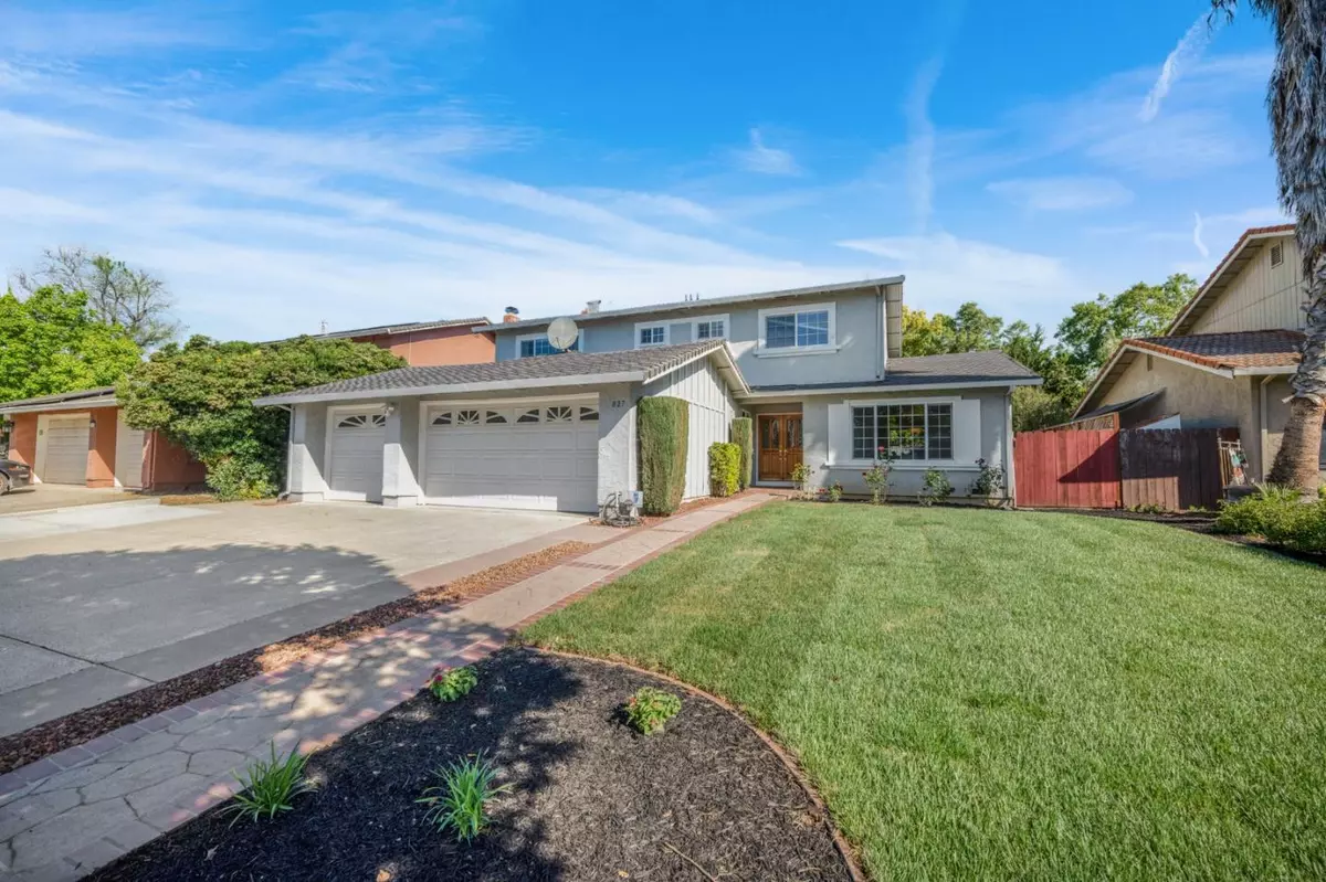 Gilroy, CA 95020,827 Cumberland Drive
