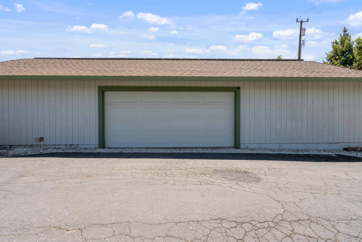 Hollister, CA 95023,307 Mansfield Road