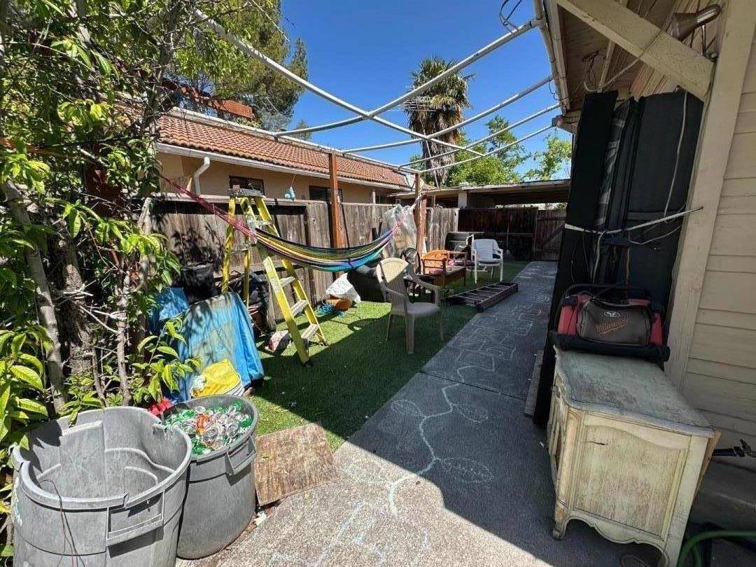 Mountain View, CA 94043,1901 W Middlefield Road