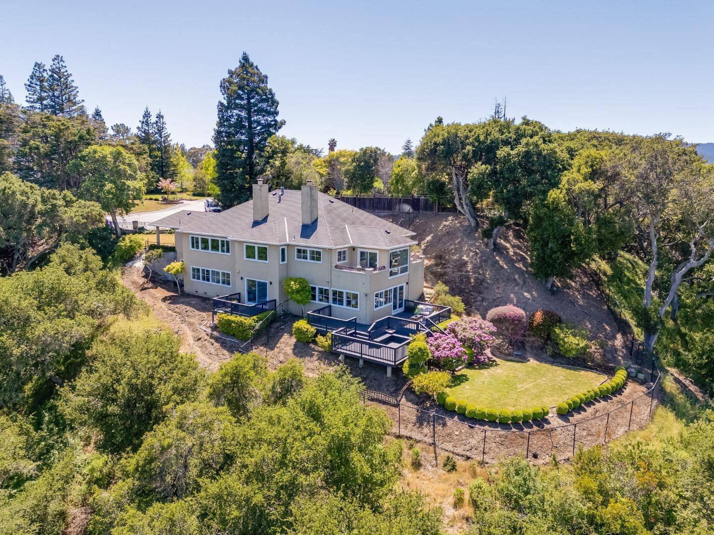 35 Anguido Court, Hillsborough, CA 94010