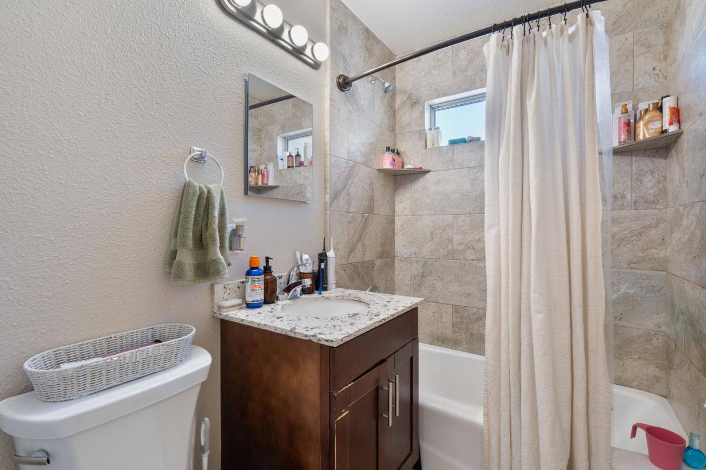 Redwood City, CA 94061,70-72 Central Avenue