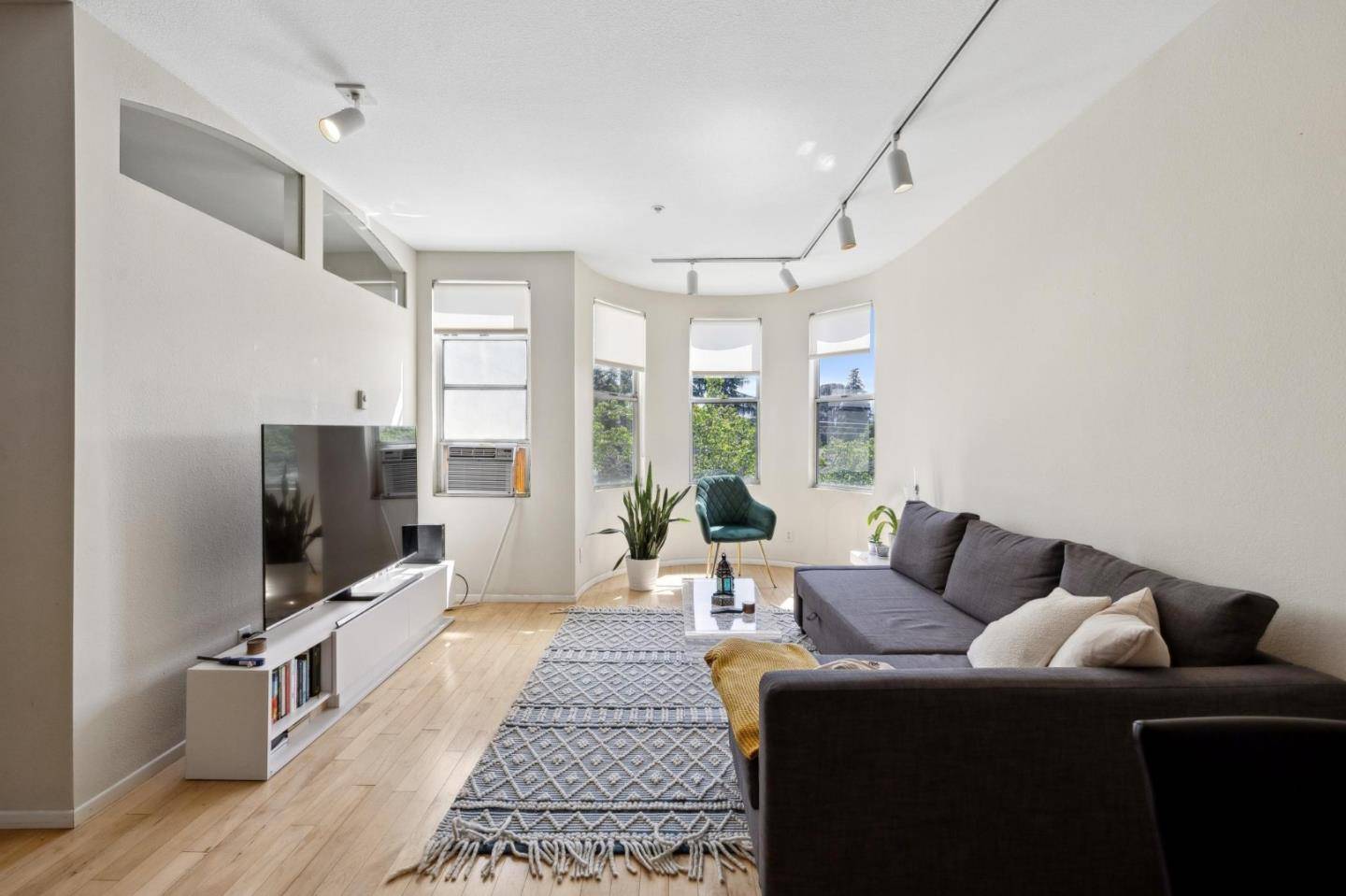 425 Alma Street #309, Palo Alto, CA 94301
