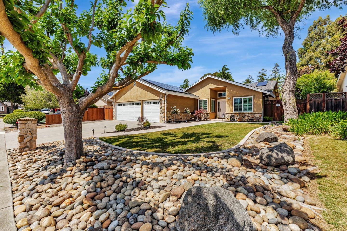 Morgan Hill, CA 95037,17402 Walnut Grove Drive