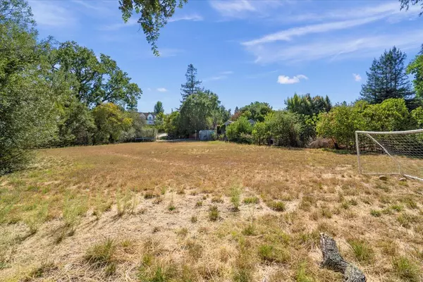 Los Gatos, CA 95032,16460 B Bonnie Lane