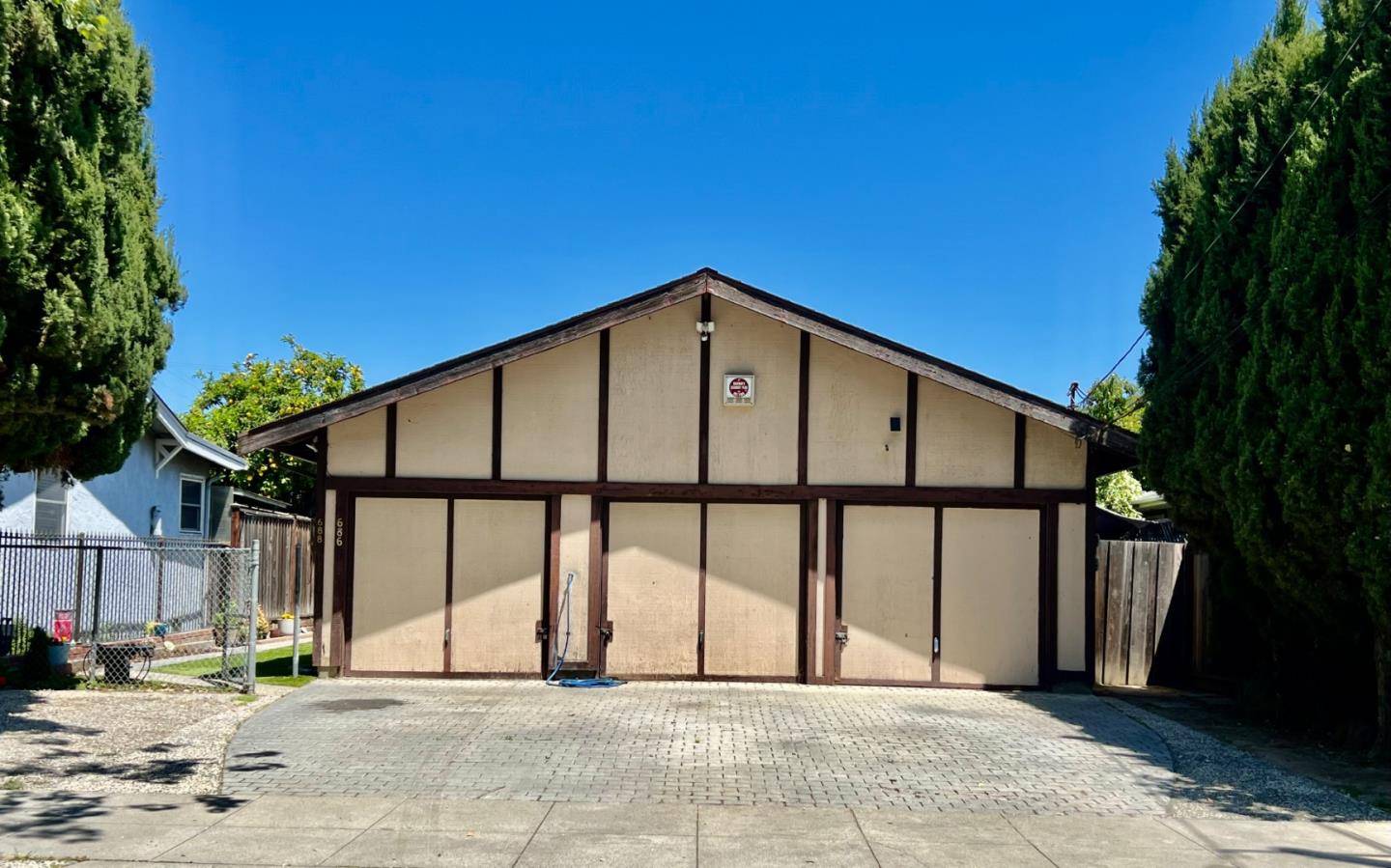 686 N 15th Street, San Jose, CA 95112
