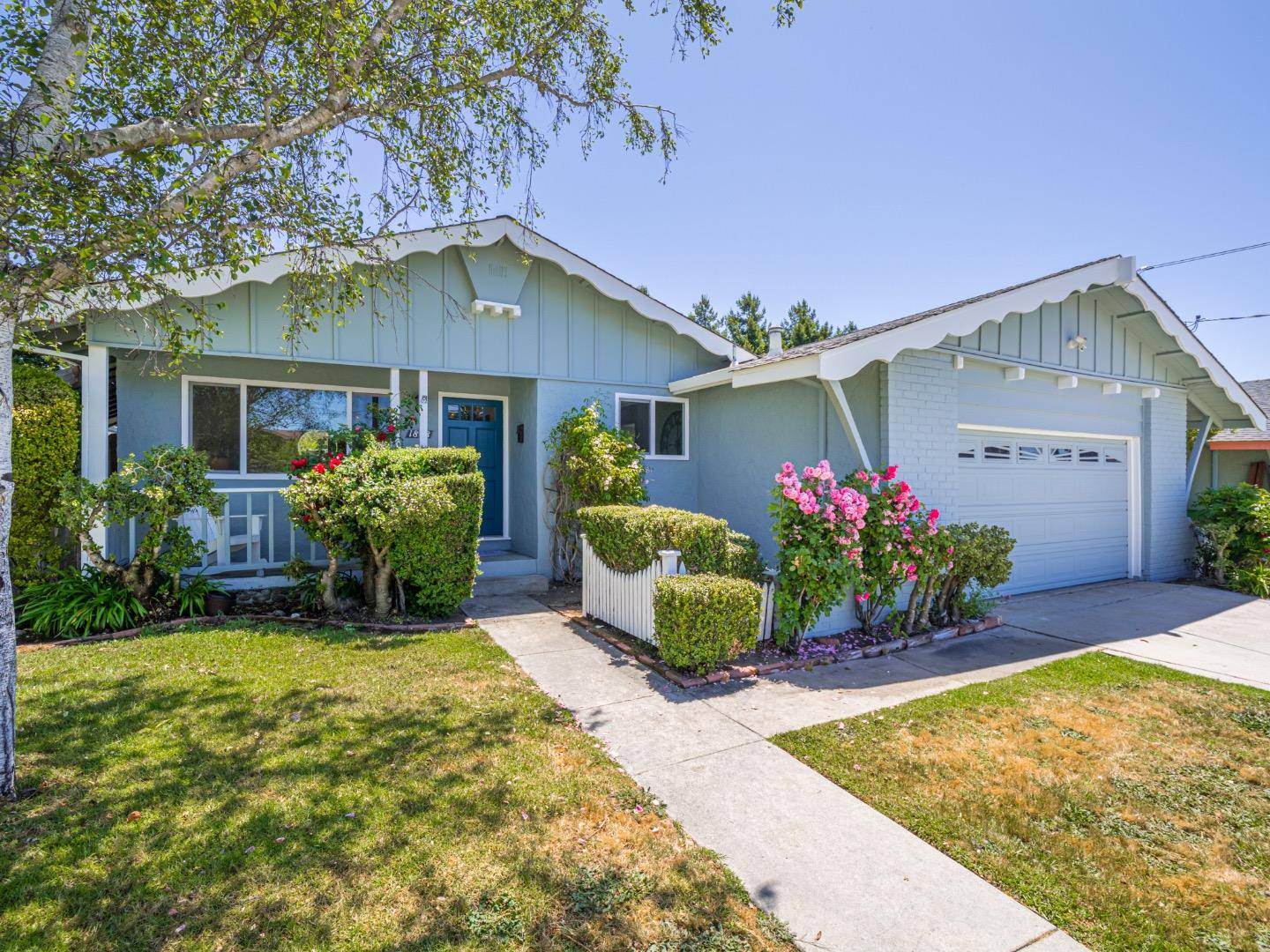 Santa Cruz, CA 95062,1858 Sommerfeld Avenue