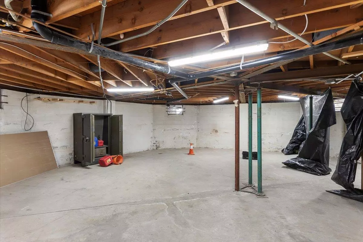 Hayward, CA 94541,22325 Meekland Avenue