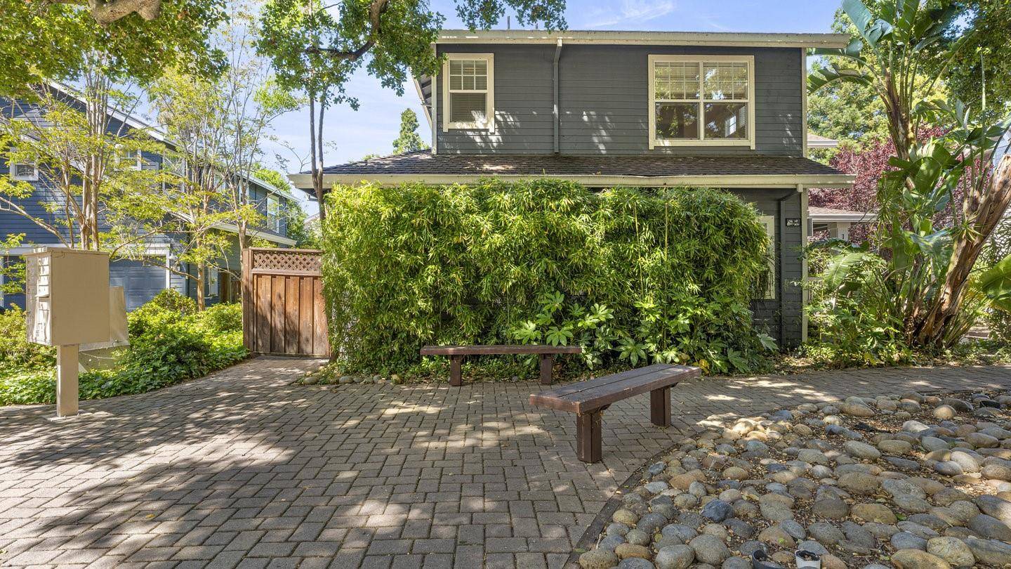 Mountain View, CA 94041,1550 Redwood Court