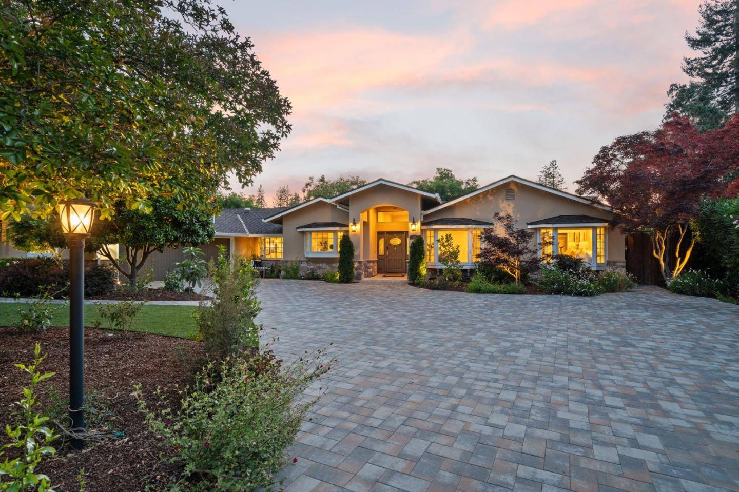 14811 Vickery Avenue, Saratoga, CA 95070