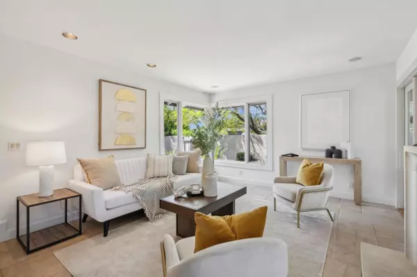 Saratoga, CA 95070,20717 Meadow Oak Road