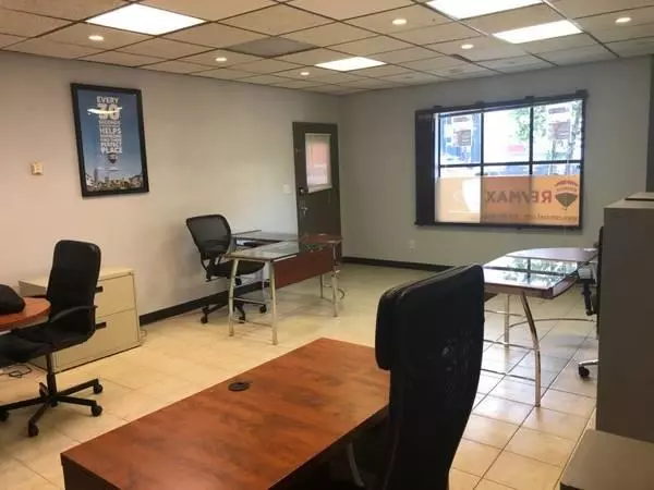 San Francisco, CA 94103,83 Duboce Avenue