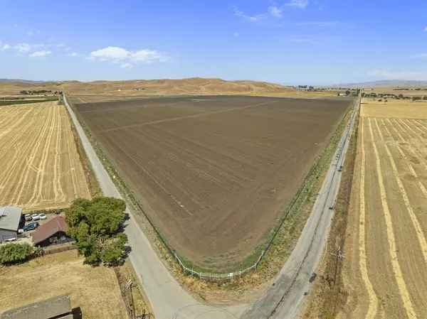 Hollister, CA 95023,4444 John Smith Road