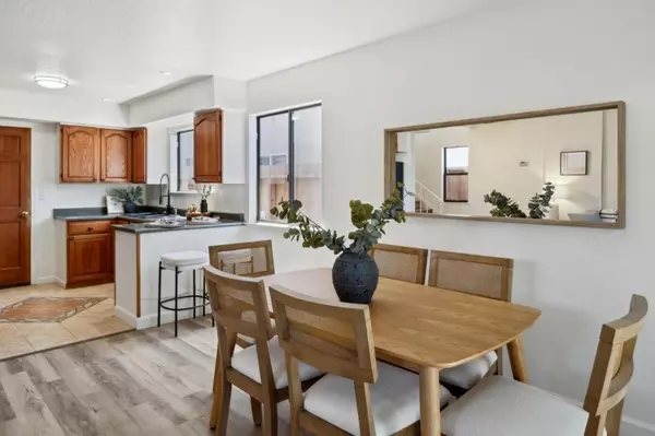 Pacifica, CA 94044,77 Montecito Avenue