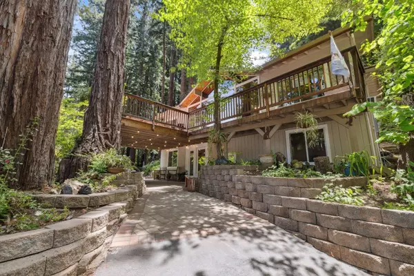 Los Gatos, CA 95033,17520 Comanche Trail