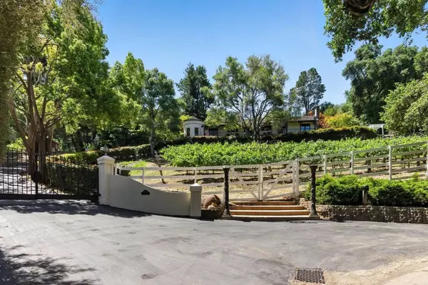 Los Altos Hills, CA 94022,11510 Summit Wood Road