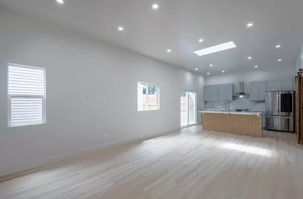 Seaside, CA 93955,987 Harcourt #C