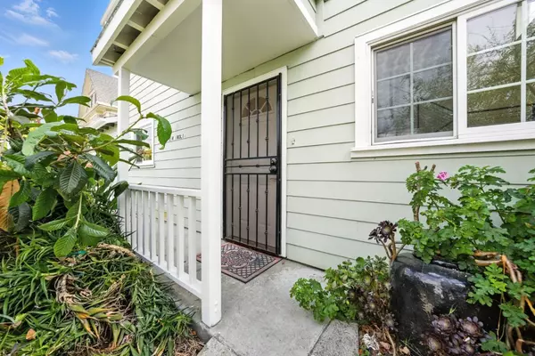 Emeryville, CA 94608,2930 Magnolia Street