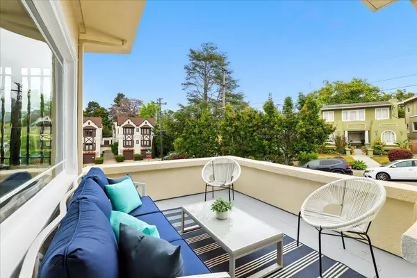 Oakland, CA 94618,5555 Carlton Street