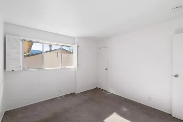 Pacifica, CA 94044,1358 Terra Nova Boulevard