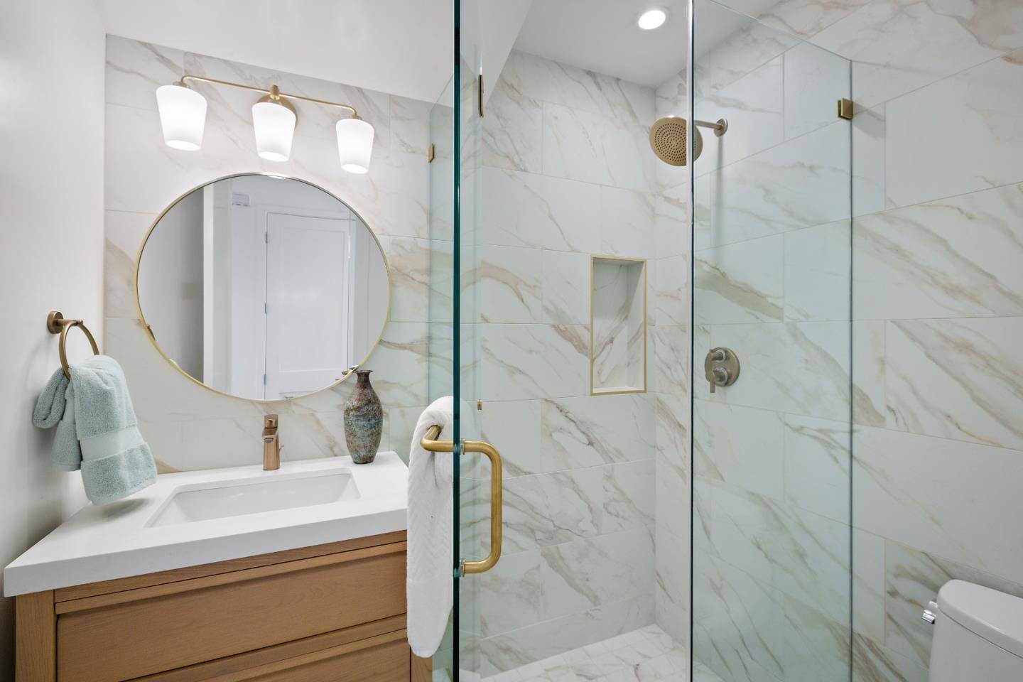 Santa Clara, CA 95051,2572 Borax Drive