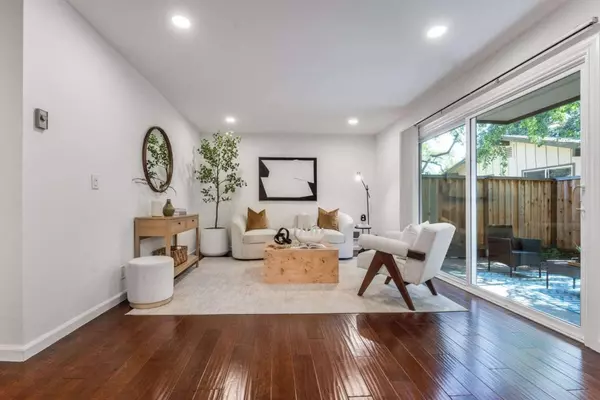 Mountain View, CA 94043,99 Sherland Avenue #B