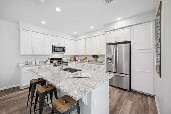 Milpitas, CA 95035,1452 Nightshade Road #40