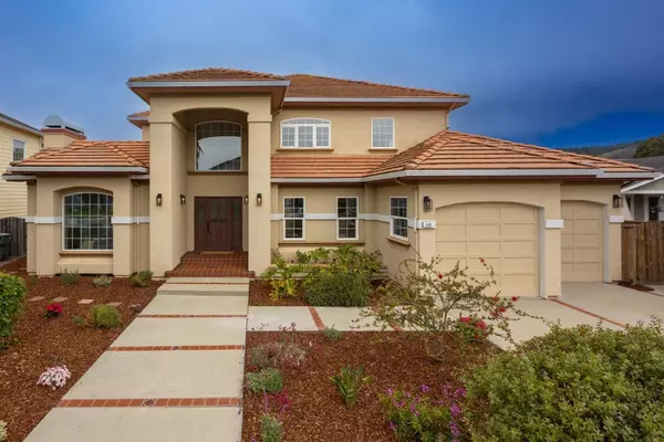 Half Moon Bay, CA 94019,608 Silver Avenue