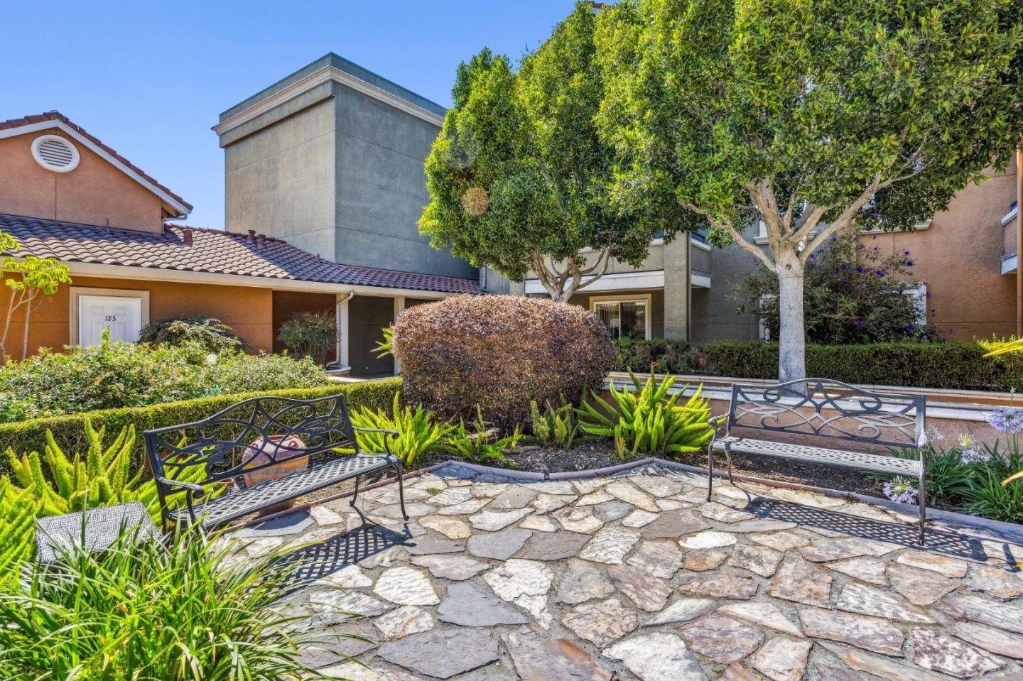 San Mateo, CA 94401,401 S Norfolk Street #123