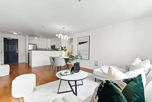 San Francisco, CA 94132,8200 Oceanview Terrace #321