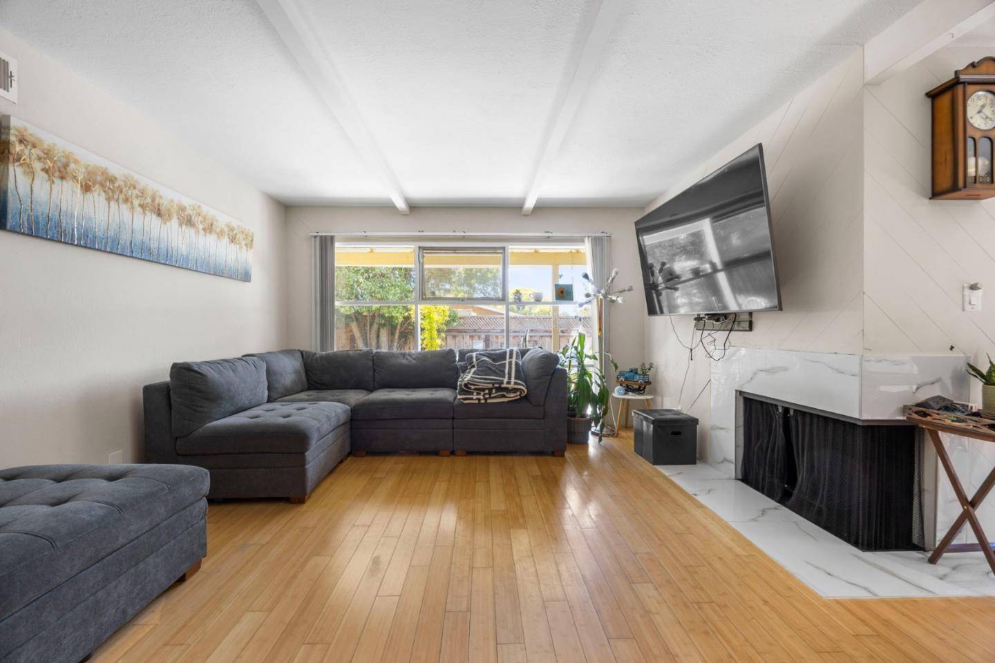 Hayward, CA 94544,88 Newhall Street