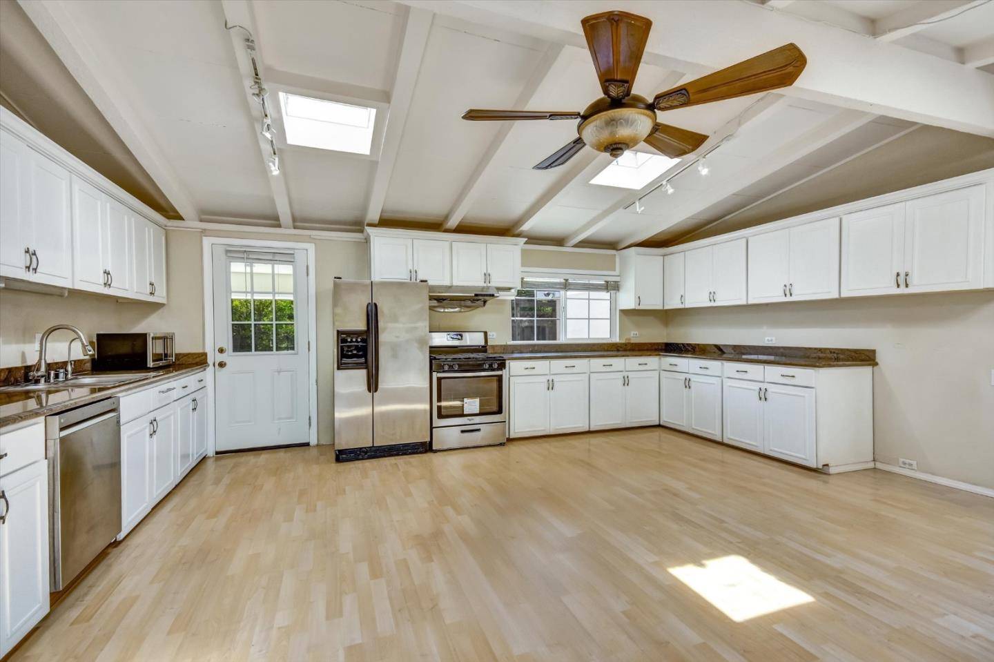 Cupertino, CA 95014,18725 Tilson Avenue
