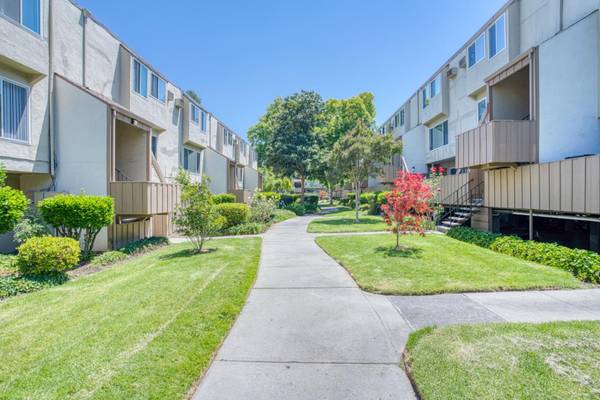 380 Auburn Way #10, San Jose, CA 95129