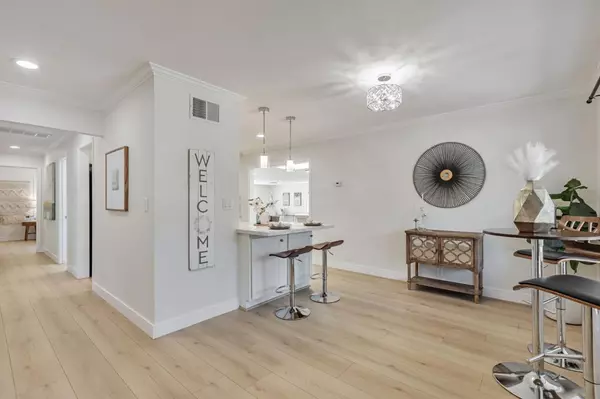 Sunnyvale, CA 94086,402 S Mary Avenue