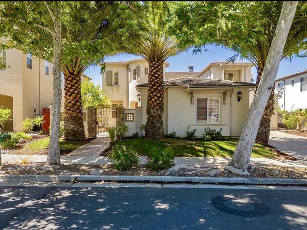 2520 Club Drive, Gilroy, CA 95020