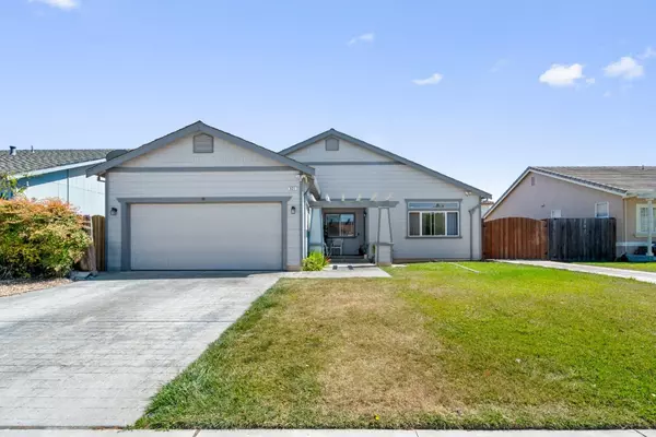 Hollister, CA 95023,921 Steinbeck Drive