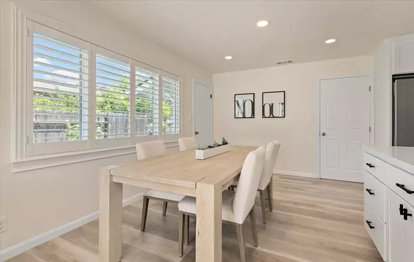 Sunnyvale, CA 94087,907 Bainbridge ct
