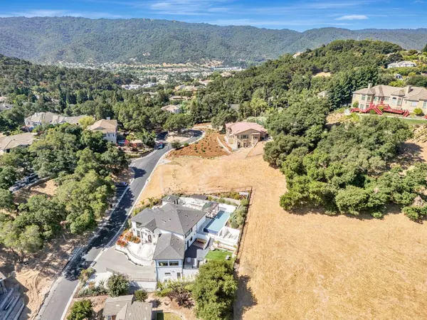 Gilroy, CA 95020,8745 Wild Iris Drive