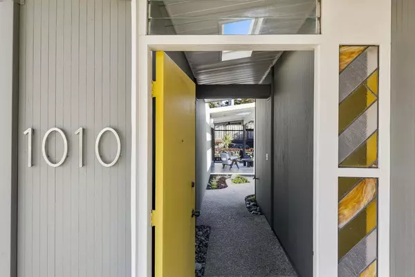 Sunnyvale, CA 94087,1010 La Salle Drive
