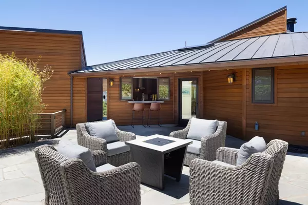 Carmel Valley, CA 93924,265 Nido Way