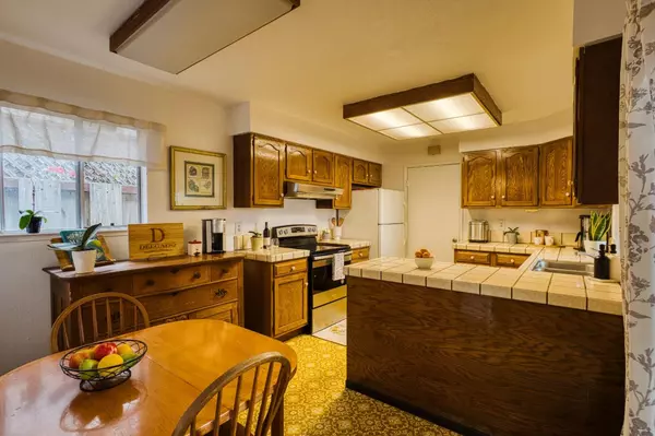 Watsonville, CA 95076,498 Suncrest Way