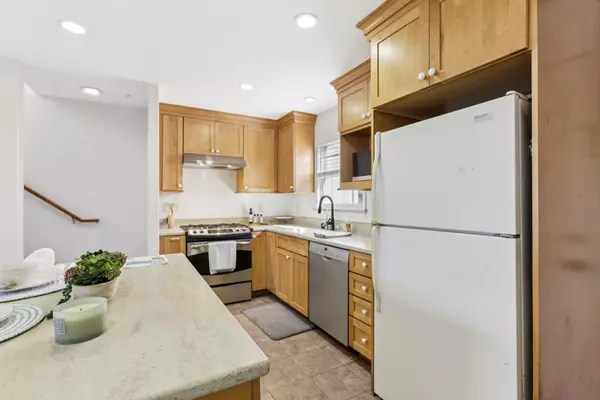 Pacific Grove, CA 93950,775 Mermaid Avenue