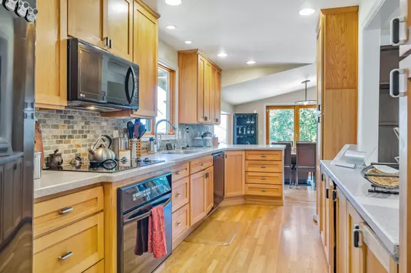 Redwood City, CA 94062,514 Live Oak Lane
