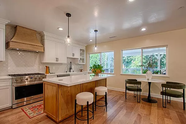 Boulder Creek, CA 95006,341 Lake Drive