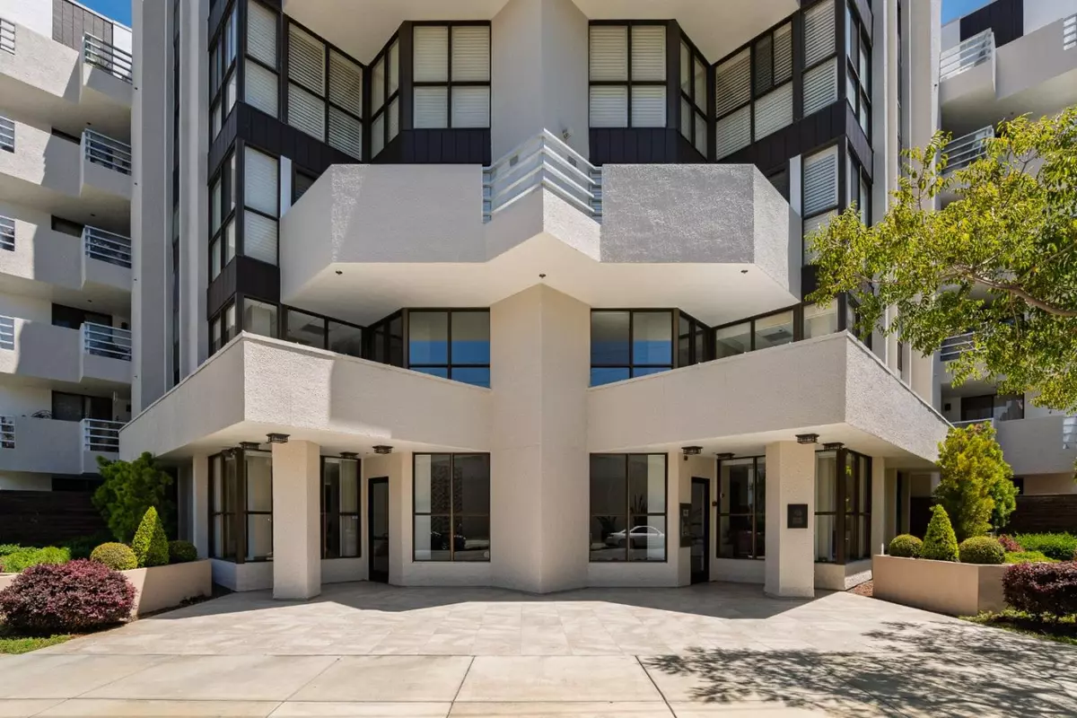 Burlingame, CA 94010,110 Park Road #202