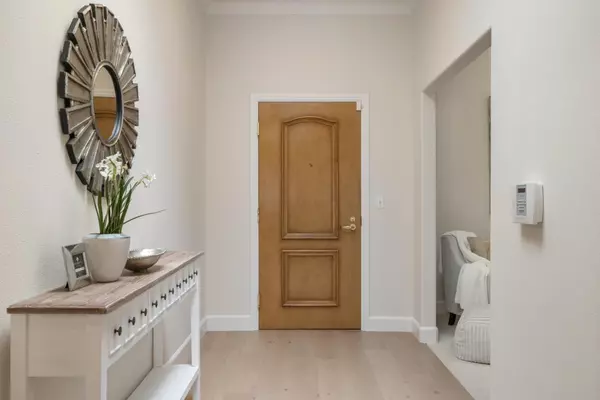 Los Altos, CA 94022,1 W Edith Avenue #B208