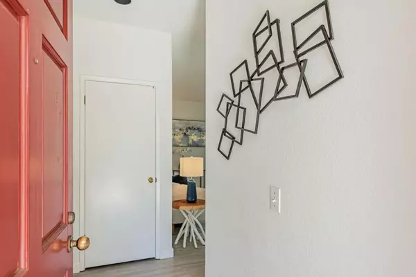 Redwood City, CA 94061,1403 Chelsea Way