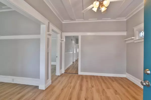 Oakland, CA 94607,2643 Market Street
