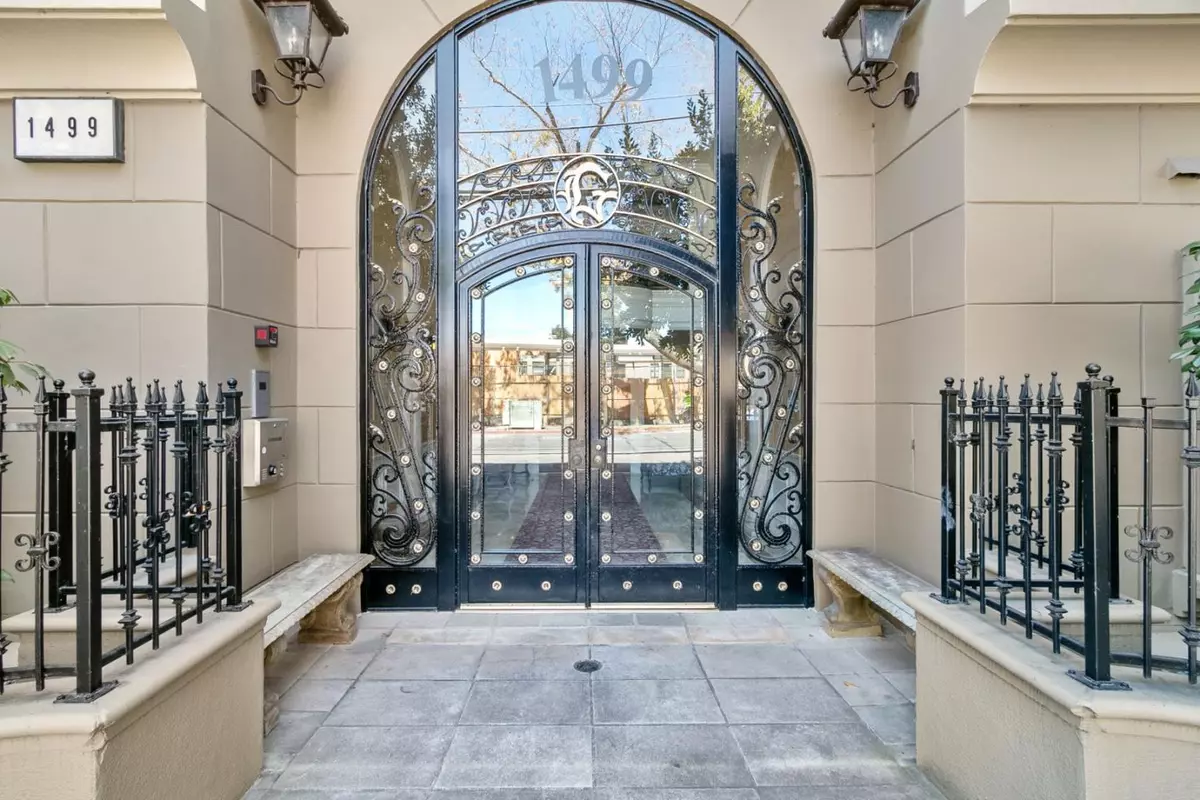 Burlingame, CA 94010,1499 Oak Grove Avenue #202