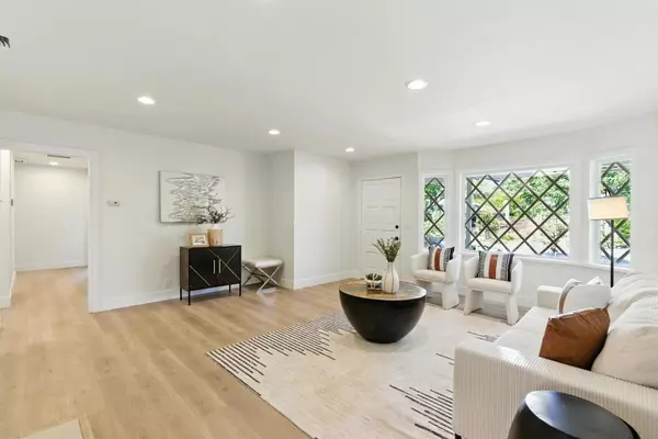 Los Gatos, CA 95032,15591 Loma Vista Avenue