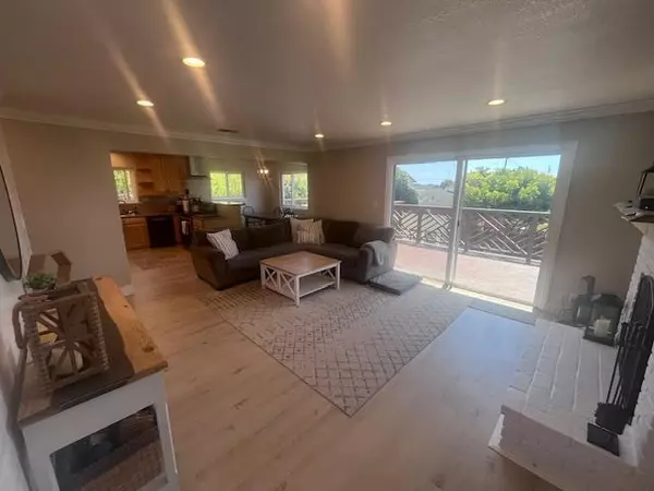 Half Moon Bay, CA 94019,908 Bancroft Ave